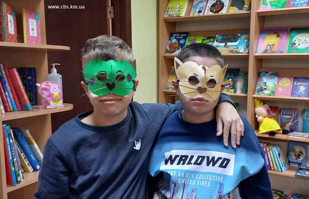 Майстер-клас із виготовлення новорічних масок у ЦПБ